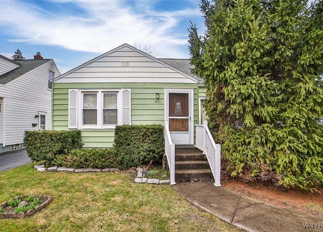 Property at 448 78th St, Niagara Falls, NY 14304, 4 beds, 1.5 baths
