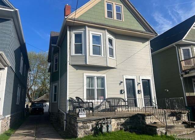 Property at 17 Dismonda St, Buffalo, NY 14210, 6 beds, 2 baths