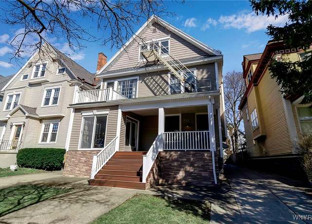 Property at 738 Auburn Ave, Buffalo, NY 14222, 7 beds, 3 baths