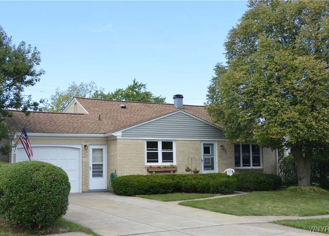 Property at 8 Bahama Ln, Cheektowaga, NY 14225, 3 beds, 1.5 baths