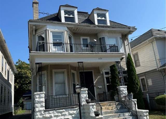 Property at 676 Northampton St St, Buffalo, NY 14211, 4 beds, 1.5 baths
