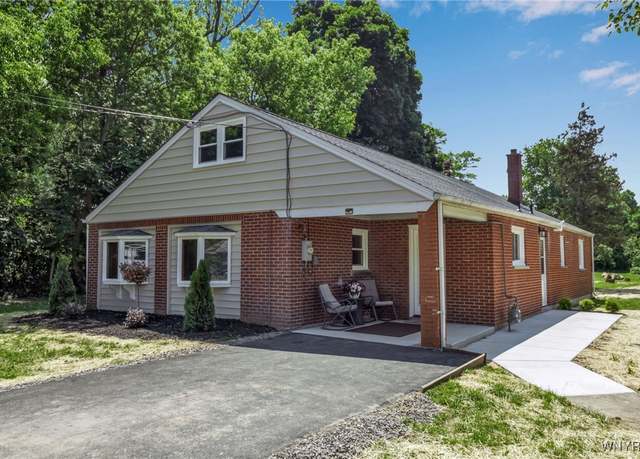 Property at 3162 Upper Mountain Rd, Cambria, NY 14132, 4 beds, 1 bath