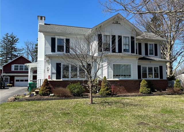 Property at 382 Pleasant Ave, Hamburg, NY 14075, 6 beds, 2.5 baths