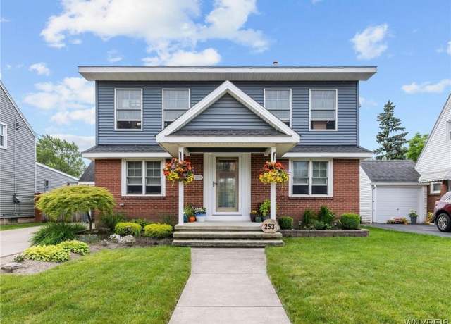 Property at 253 Okell St, Buffalo, NY 14220, 3 beds, 1.5 baths