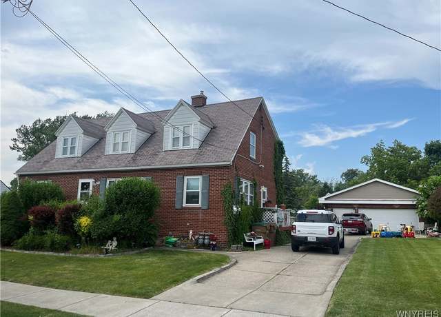 Property at 190 Clover Pl, Cheektowaga, NY 14225, 5 beds, 2 baths