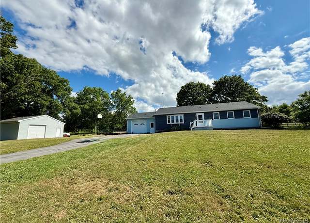 Property at 4716 Ford Rd, Elba, NY 14058, 3 beds, 2 baths