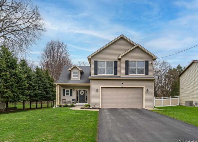 Property at 53 Hitchcock Dr, Cheektowaga, NY 14043, 4 beds, 2.5 baths