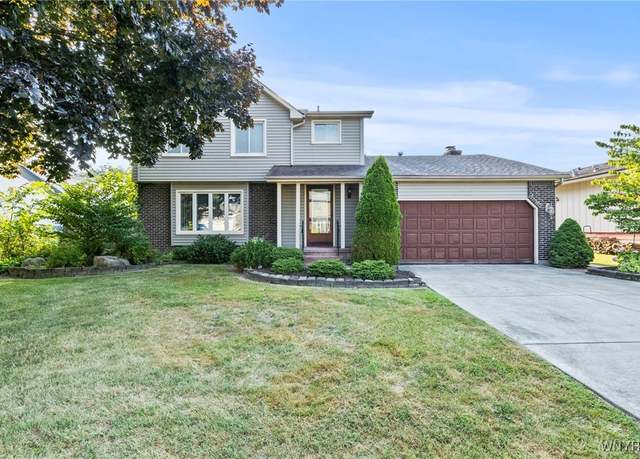 Property at 4633 Kingswood Ln, Hamburg, NY 14075, 3 beds, 1.5 baths