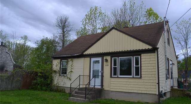 Photo of 2285 Pleasant Ave, Hamburg, NY 14085