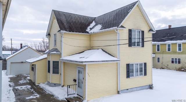 Photo of 121 Keever Ave, Lackawanna, NY 14218