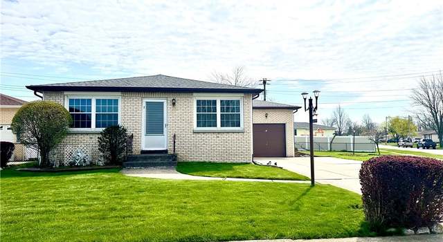 Photo of 1 Helenbrook Ln, Depew, NY 14043
