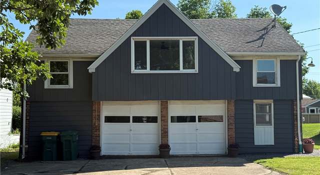 Photo of 2656 Oakwood Ave, Hamburg, NY 14075