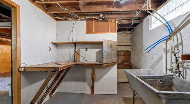 Photo of 194 60th St, Niagara Falls, NY 14304