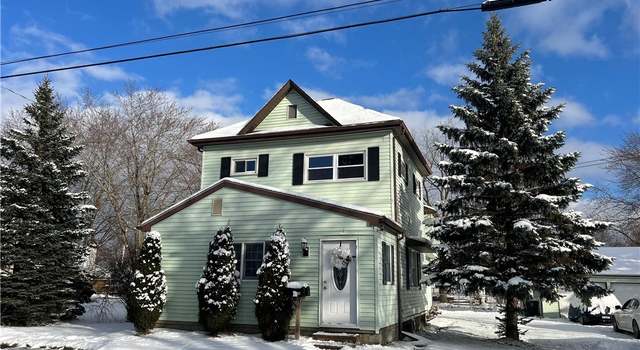Photo of 16 Highland Pl, Lancaster, NY 14086