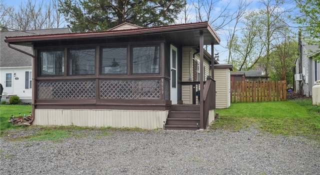 Photo of 26 Lakeview Dr, Perry, NY 14530