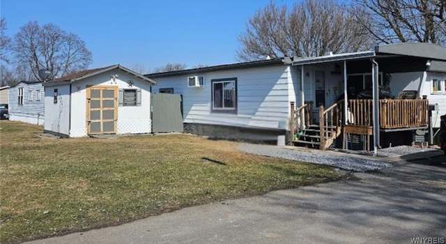 Photo of 666 B St, Niagara, NY 14304