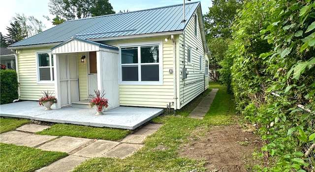 Photo of 251 Kennedy Ave, Evans, NY 14006