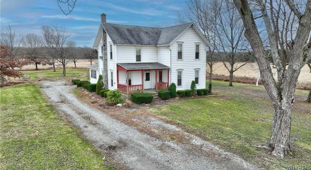 Photo of 1961 New Jerusalem Rd, Evans, NY 14057