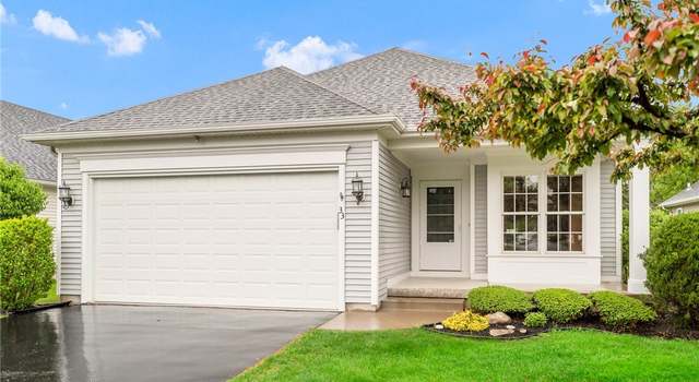 Photo of 33 Rushford Hollow Dr, Cheektowaga, NY 14227