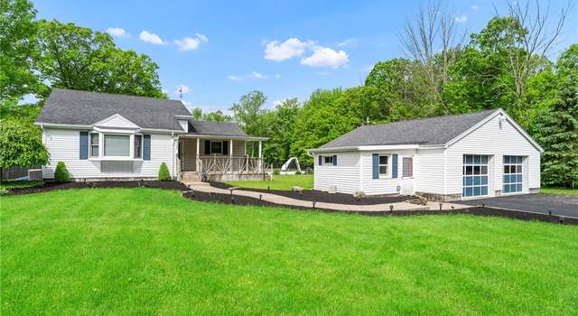 Photo of 2350 Quaker Rd, Gasport, NY 14067