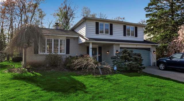 Photo of 34 Old Farm Rd, Cheektowaga, NY 14043