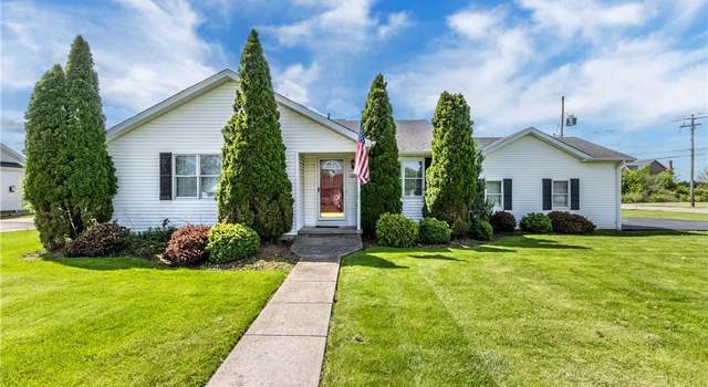 Photo of 8881 Michael Douglas Dr, Clarence, NY 14032