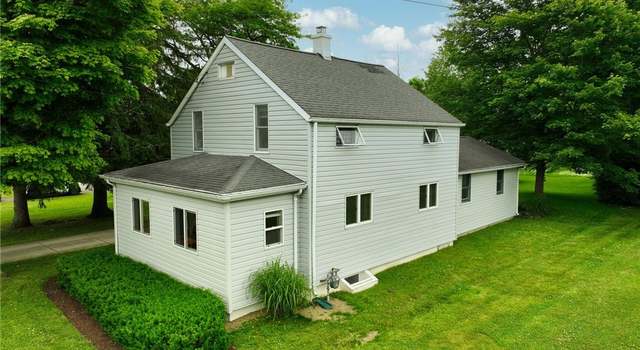 Photo of 7039 Versailles Rd, Derby, NY 14047