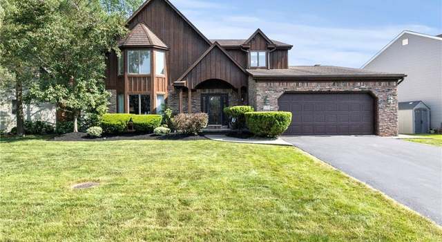 Photo of 13 Thames Ct, Getzville, NY 14221
