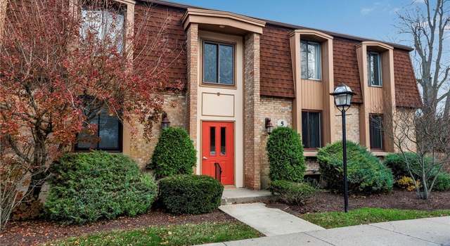 Photo of 5 Greenwich Dr #4, Amherst, NY 14228