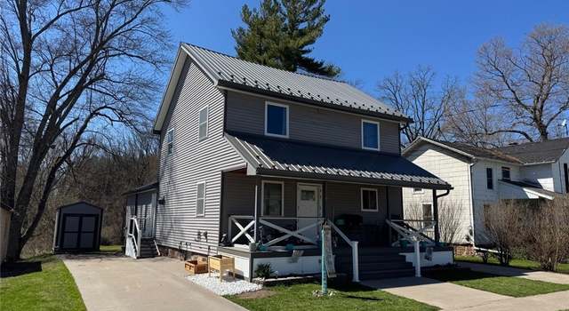 Photo of 9 N Hartland St, Middleport, NY 14105