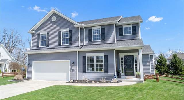 Photo of 59 Briarwood Ln, Grand Island, NY 14072