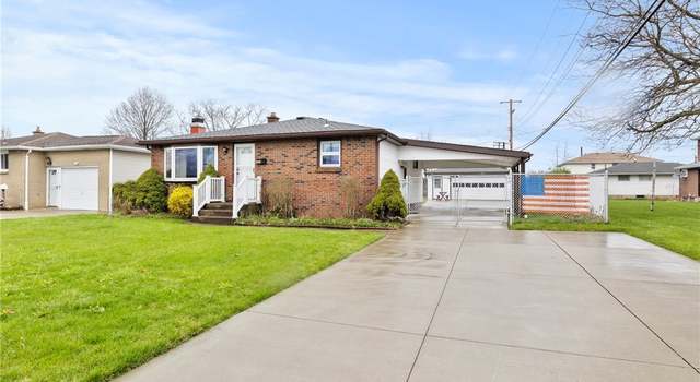 Photo of 308 Claudette Ct, Cheektowaga, NY 14043