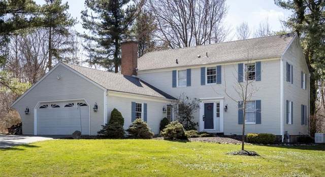 Photo of 33 Tanglewood Dr W, Orchard Park, NY 14127