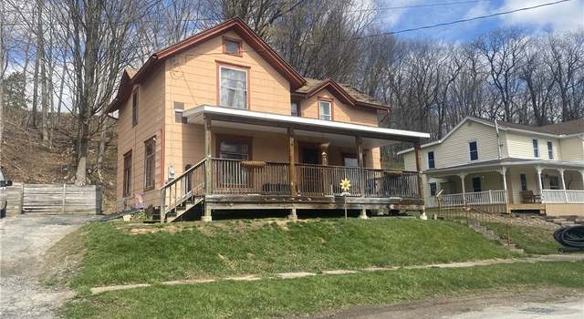 Photo of 32 Park Rd E, Castile, NY 14427