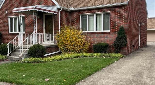 Photo of 58 Wiesner Rd, Lackawanna, NY 14218