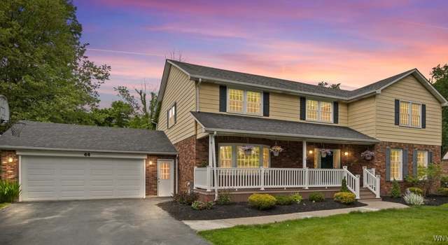 Photo of 44 Deer Run, Amherst, NY 14221