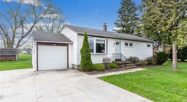 Photo of 986 N Brookside Dr, Lewiston, NY 14092
