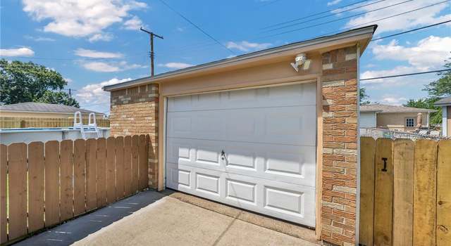 Photo of 33 Deborah Ln, Cheektowaga, NY 14225