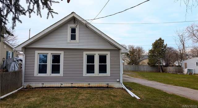 Photo of 3097 Seaford, Hamburg, NY 14075