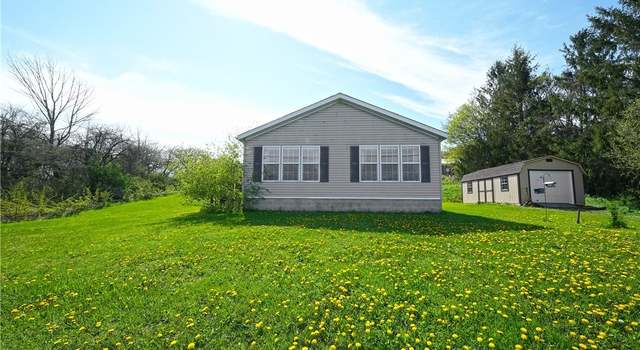 Photo of 10685 Eastland Rd, Delevan, NY 14042