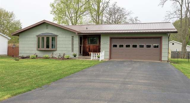 Photo of 6654 Hamilton Dr, Evans, NY 14047