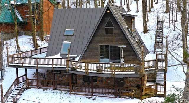 Photo of 13 Four Wheel Dr, Ellicottville, NY 14731