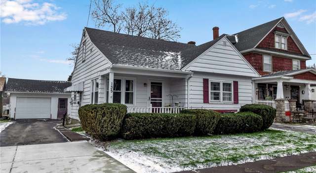 Photo of 135 Roseland Ave, Ridgeway, NY 14103