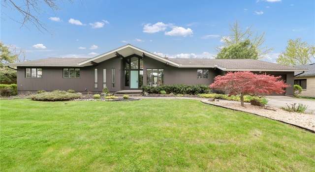 Photo of 66 Stonecroft Ln, Amherst, NY 14226