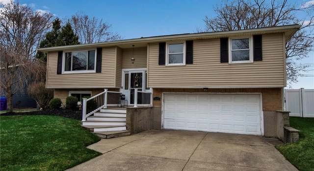 Photo of 227 Carriage Park, West Seneca, NY 14224