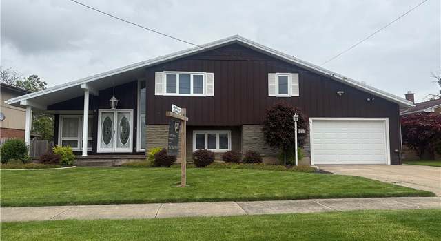 Photo of 2429 Parkview Dr, Niagara Falls, NY 14305