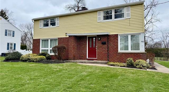 Photo of 982 Mckinley Ave, Niagara Falls, NY 14305