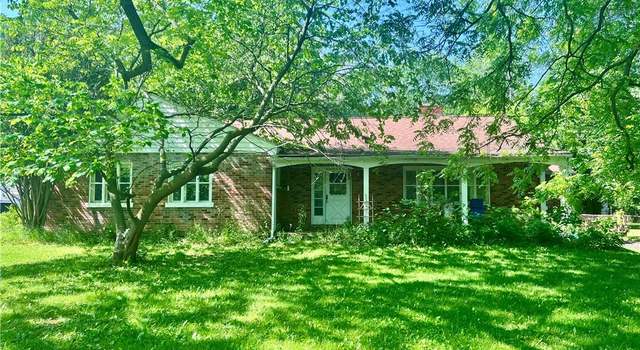 Photo of 348 N Ellicott Creek Rd, Buffalo, NY 14228