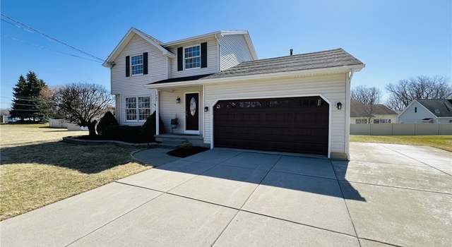 Photo of 293 Crabapple Ln, Cheektowaga, NY 14227