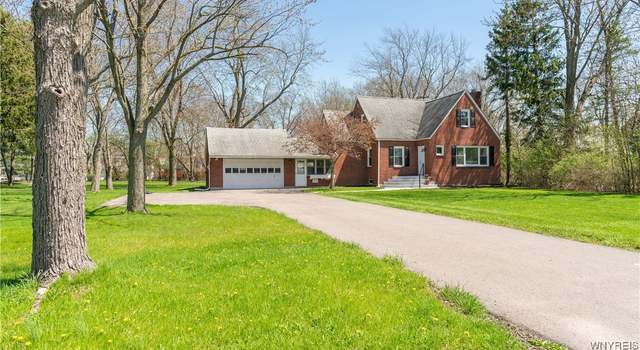 Photo of 195 Hopkins Rd, Amherst, NY 14221